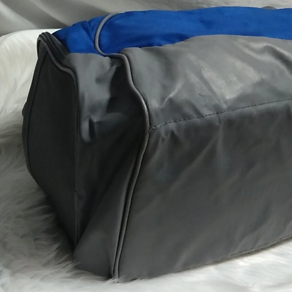 (#1) Under Armour Duffle Carry On Etc Large Bag Adjustable Strap/Handles